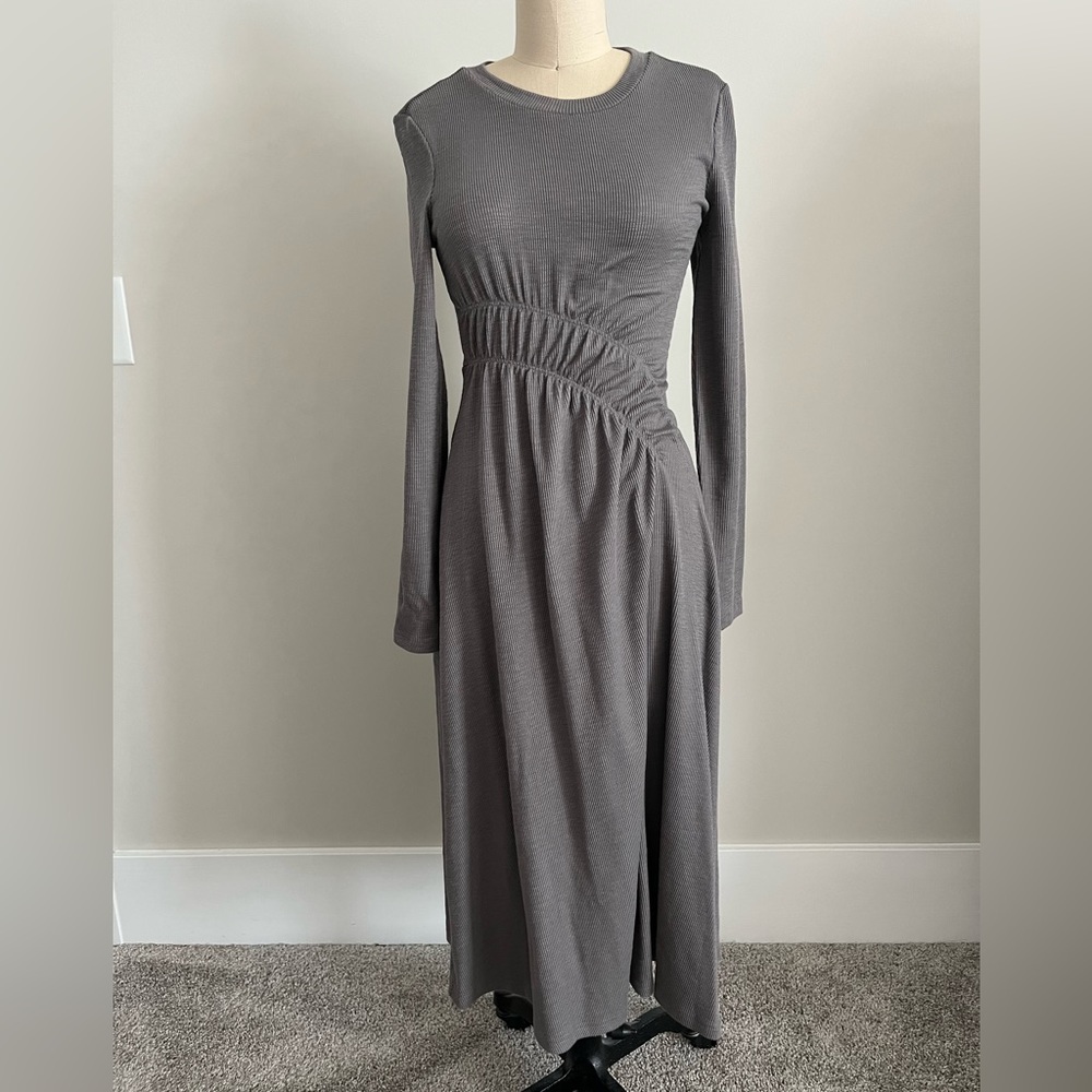 Urban Revivo ruched jersey dress